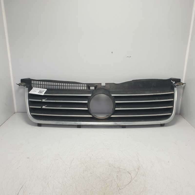 VW07044-02 Griglia mascherina presa d'aria cofano anteriore Volkswagen Passat B5 1996-05
