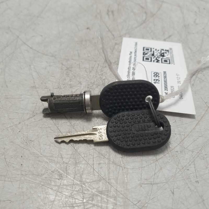 Blocchetto cilindretto nottolino Fiat Cinquecento 1991-98 chiusura portiera 2 chiavi dotazione