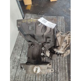 cambio Fiat Idea 1.3 mtj 16v 70cv 51 kW 2004-12 ( c.m. 188A9000 ) ( 46736750 ) pos L3