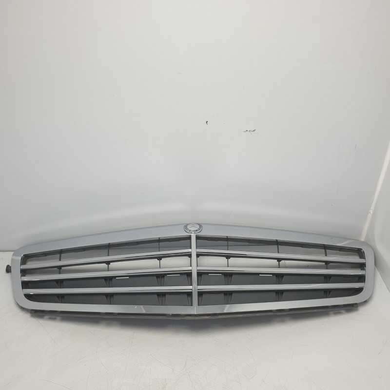 MASCHERINA CALANDRA MERCEDES CLASSE C W204 2007-10 A2048801183 NON ORIGINALE 1 GANCIO ROTTO