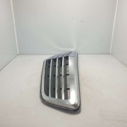 MASCHERINA CALANDRA MERCEDES  CLASSE C W204 2007-10 A2048801183  NON ORIGINALE 1 GANCIO ROTTO
