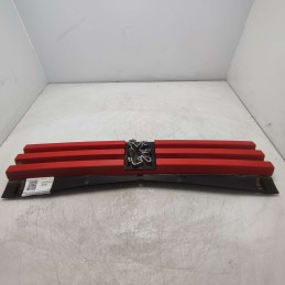MASCHERINA CALANDRA PEUGEOT 205 USATA CON LEGGERA IMPERFEZIONE ROSSO 27026 