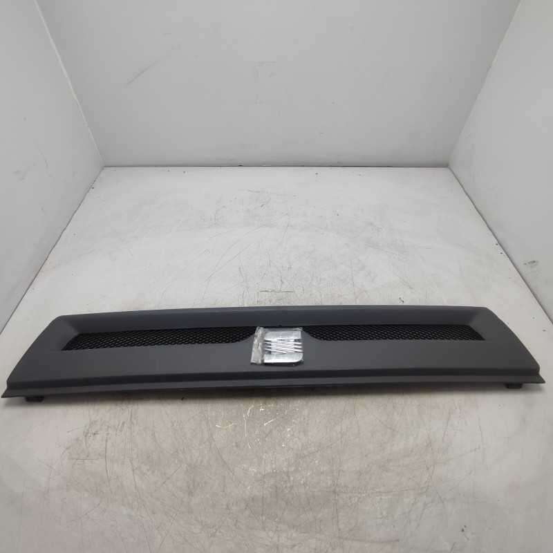 MASCHERINA CALANDRA SEAT IBIZA 1991-93 RESTYLING NUOVA NON ORIGINALE PRIMER