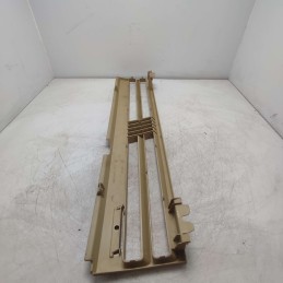 MASCHERINA CALANDRA FIAT UNO CS NUOVO NON ORIGINALE MANCA FREGIO CENT E SCRITTA FIAT 