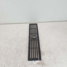 MASCHERINA CALANDRA VOLKSWAGEN LT35 1985-93 281853653 USATA