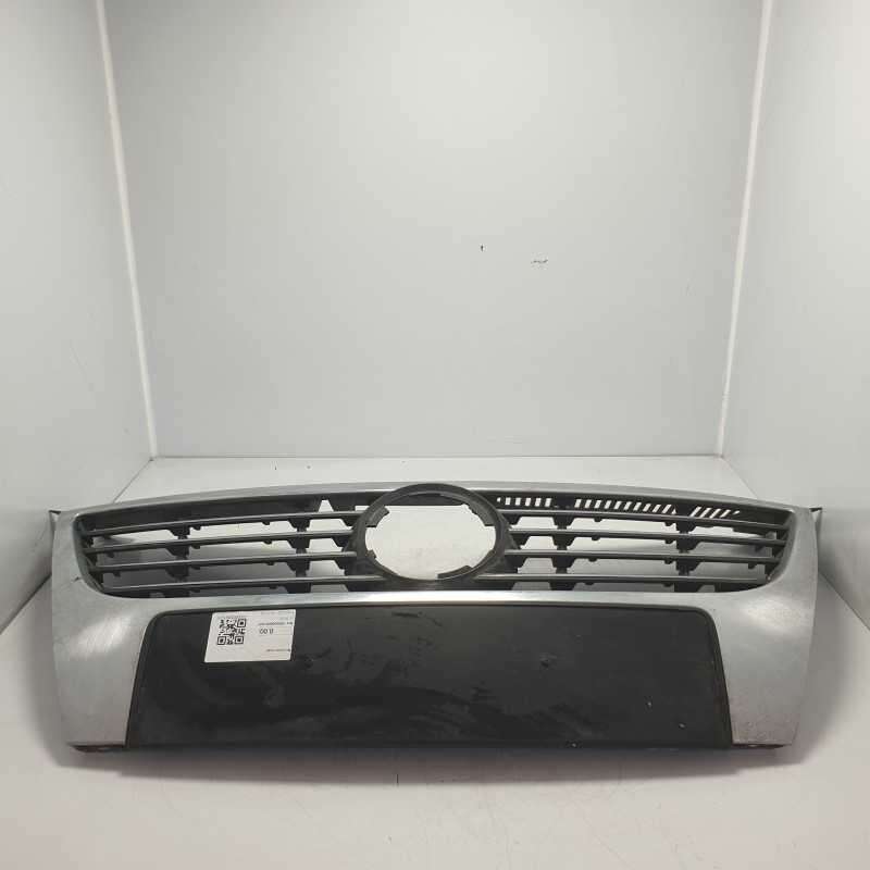 MASCHERINA CALANDRA VOLKSWAGEN PASSAT 3C5 2007 3C0853651D USATA CON IMPERFEZIONI