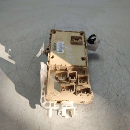 89221-0F010 centralina ecu body computer scatola fusibili Toyota Corolla Verso MK2 2005 