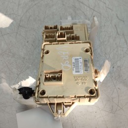 89221-0F010 centralina ecu body computer scatola fusibili Toyota Corolla Verso MK2 2005 