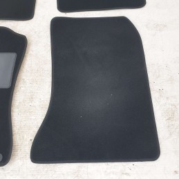 Set kit x4 tappetini in moquette Mercedes W246 Classe B con ricamo