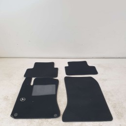 Set kit x4 tappetini in moquette Mercedes W246 Classe B con ricamo