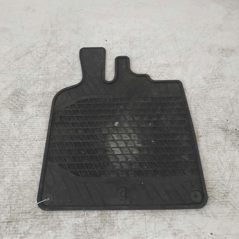A4516802648 tappetino in gomma Smart W451 Fortwo 2007-15 anteriore sinistro lato guida