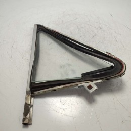 Vetro deflettore triangolare girevole Fiat 127 epoca anteriore destro con supporto
