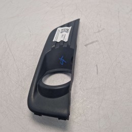 4M51-19953-AE Mascherina fendinebbia rivestimento ant sx Ford Focus 2006