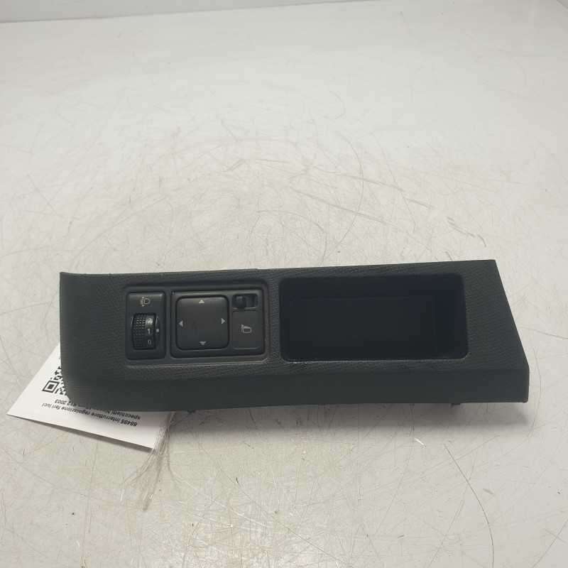 68485 interruttore regolazione fari luci specchietti Nissan Micra K12 2003