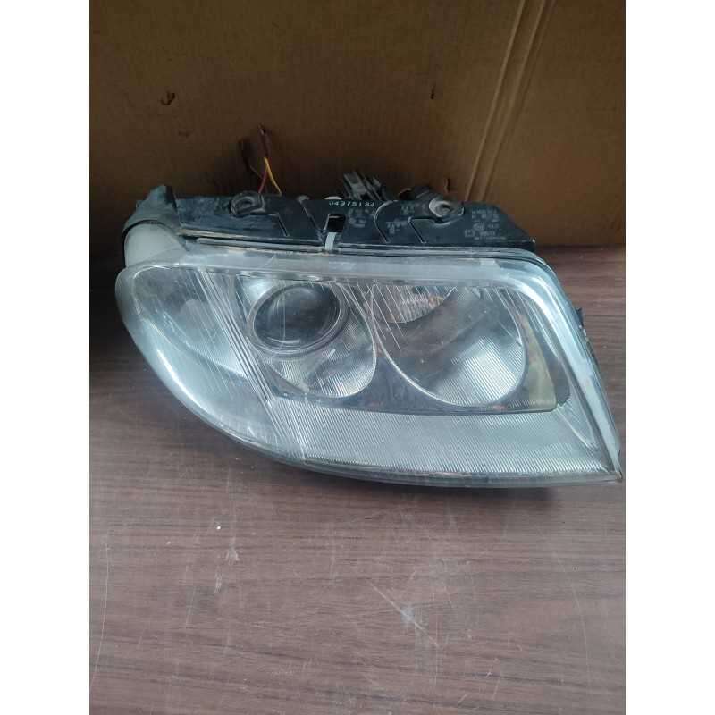 Faro anteriore sinistro Volkswagen Passat SW Variant 2000