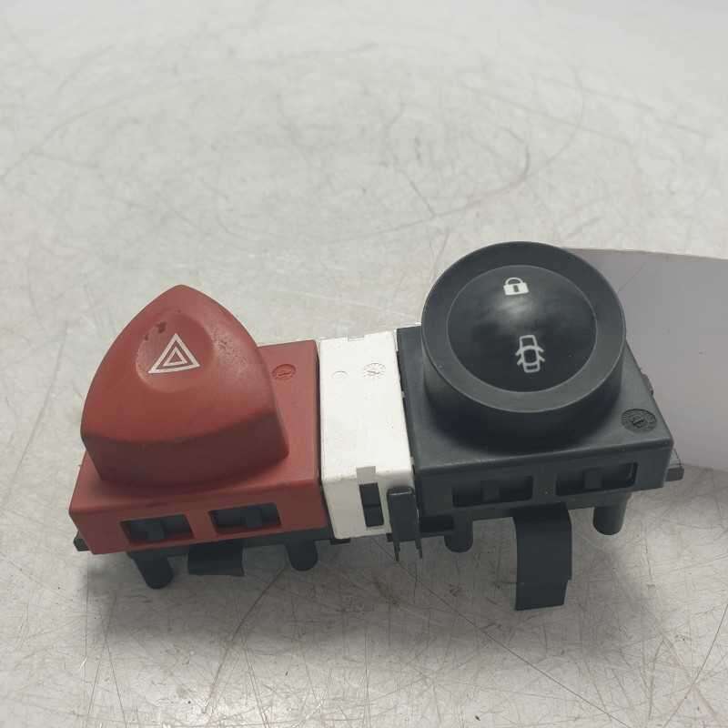 8200095493 pulsante interruttore comando 4 frecce Renault Megane Scenic MK2 2002-10 emergenza chiusura portiere
