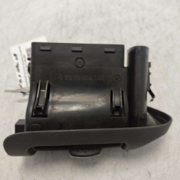 a2038300254 Bocchetta aerazione cruscotto lato dx Mercedes W203 2.2D 611962 2000 1 gancio rotto