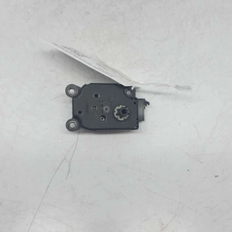 A2308201242 Attuatore bocchette aerazione riscaldamento Mercedes AG MB W209 1.8B 271940 2004