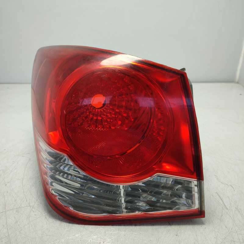 Faro fanale gruppo ottico stop Chevrolet Cruze 1.7 D 96 KW 2013 posteriore sinistro