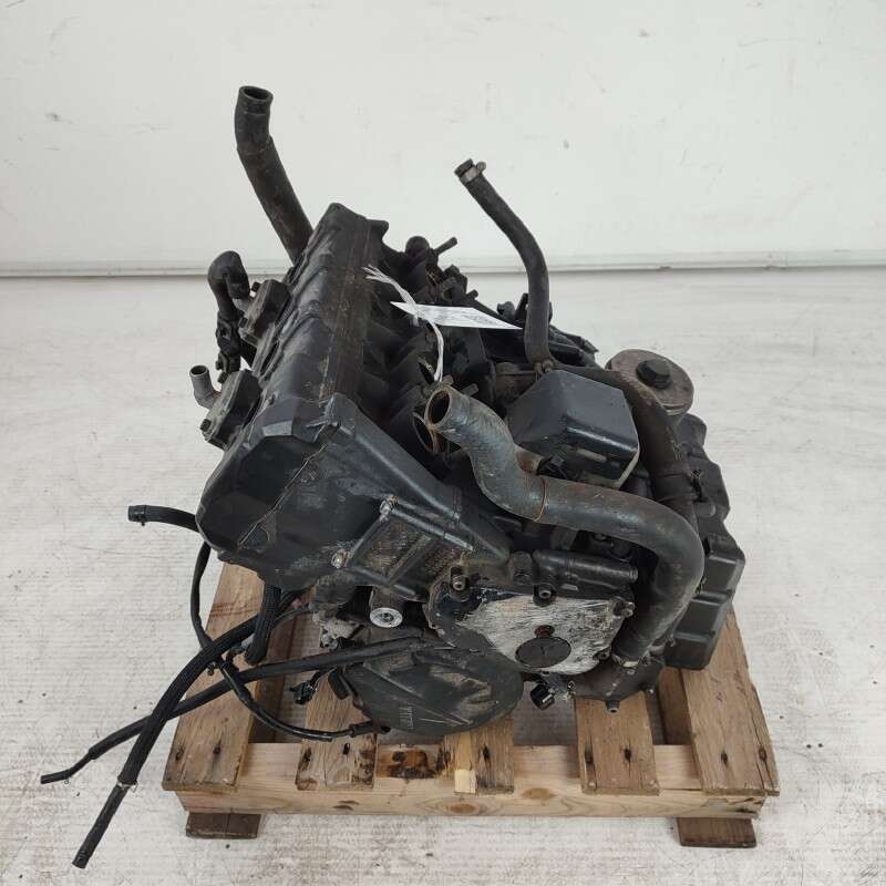 Motore blocco solo per ricambi moto funzionante Yamaha Fazer 600 2006 causa incidente