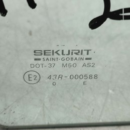 43R-000588 Vetro finestrino ascendente fisso post sx Mercedes classe E W124