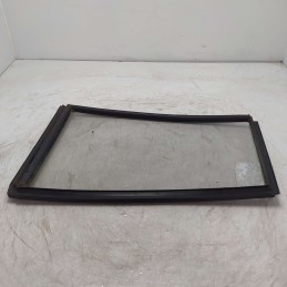 43r-00033 Vetro fisso finestrino portiera post dx Mitsubishi Pajero V20 II serie 4x4 1991-99
