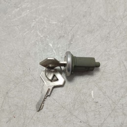 80.700.08 Blocchetto chiave chiusura portiera ant sx dx Renault R5 R9 R11 R14 R18 auto d'epoca