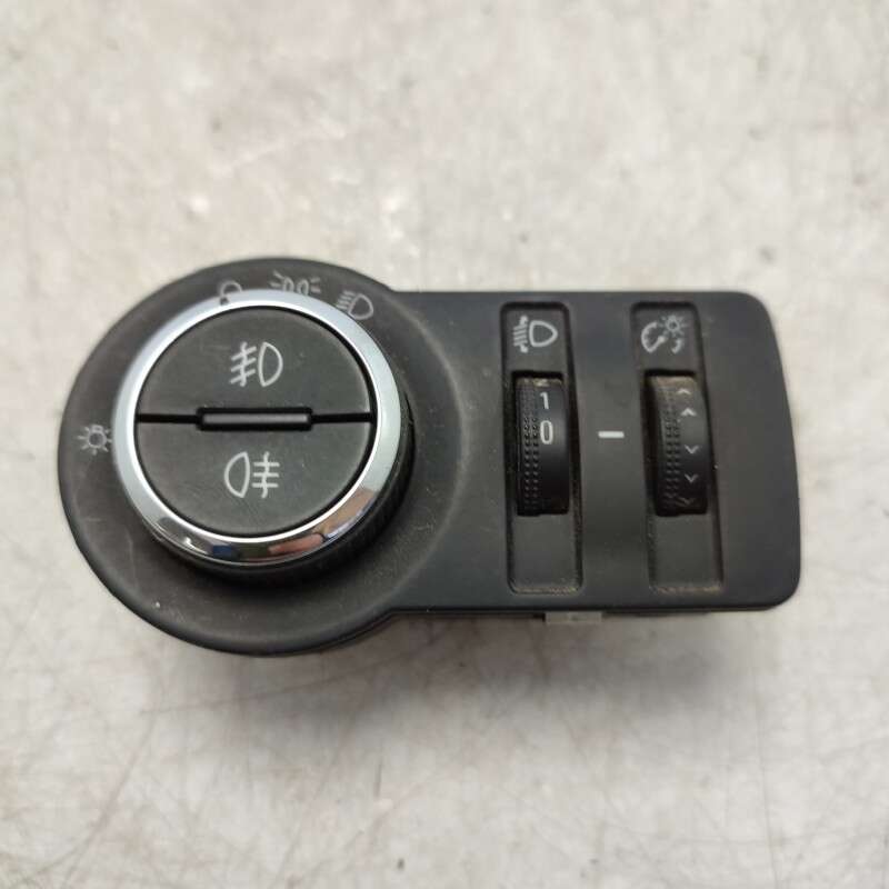 13301749 interruttore comando regolazione luci fari Chevrolet Cruze 1.7 D 96KW 2013