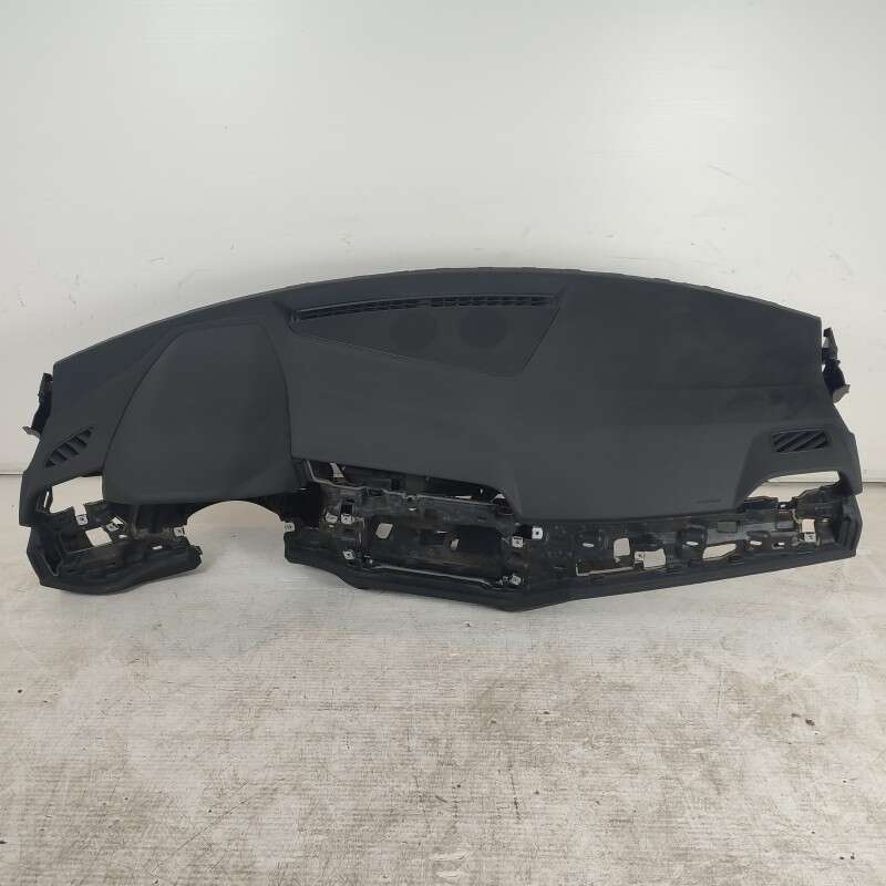 83B857033 cruscotto pannello interno abitacolo nudo Audi Q3 2.0D DFG 2019