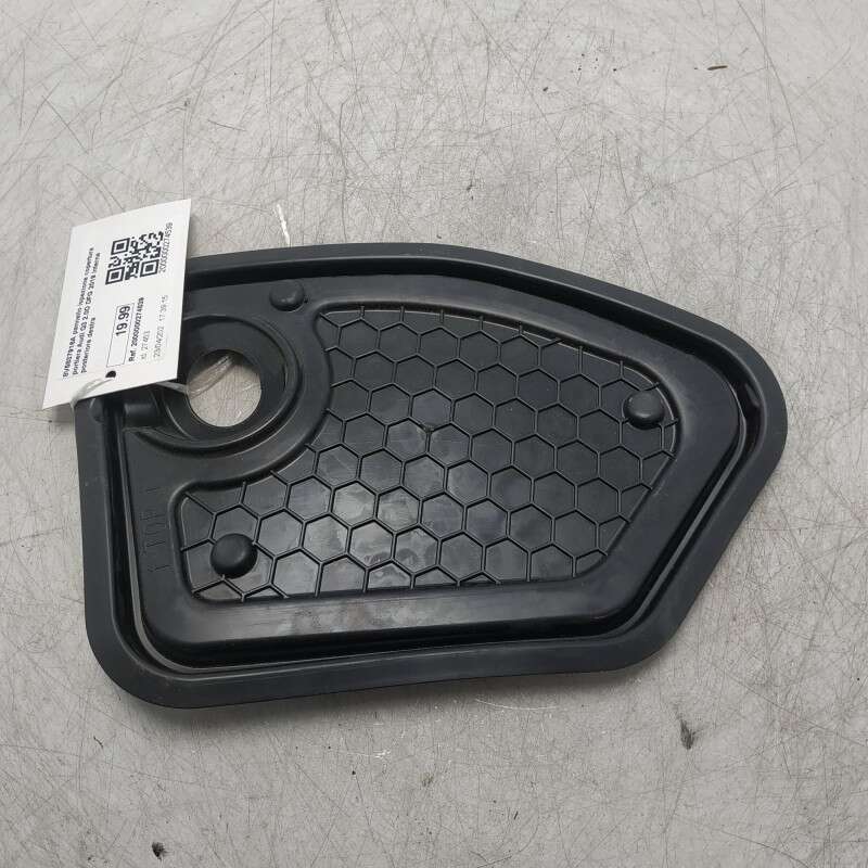 8V5837916A pannello ispezione copertura portiera Audi Q3 2.0D DFG 2019 interna posteriore destra