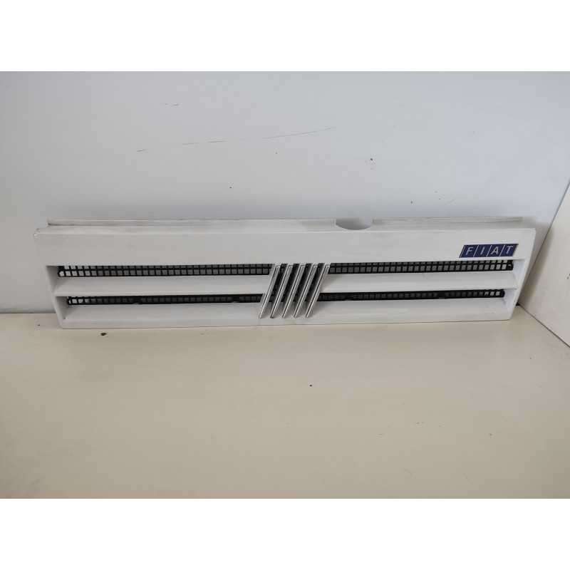 MASCHERINA CALANDRA FIAT UNO CS COMPLETA NUOVA NON ORIGINALE POS P1A12