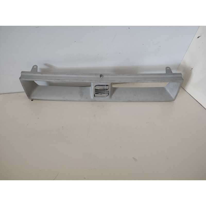 1L0853655 MASCHERINA CALANDRA SEAT IBIZA 1991-95 USATA 
