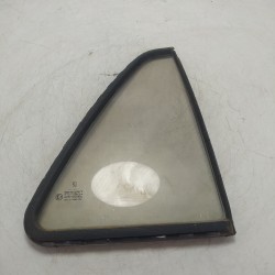 43R-001004 vetro triangolo...