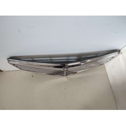 MASCHERINA CALANDRA MERCEDES  CLASSE C W204 2007-10 A2048801183  NON ORIGINALE 1 GANCIO ROTTO
