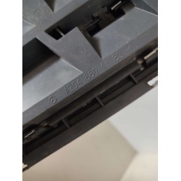 MASCHERINA CALANDRA MERCEDES  CLASSE C W204 2007-10 A2048801183  NON ORIGINALE 1 GANCIO ROTTO