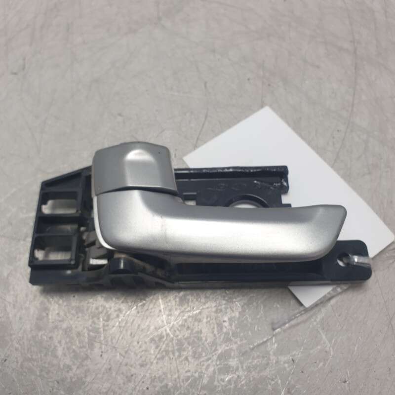 82613-1F000 Maniglia interna portiera post sx Kia Sportage 2.0d D4EA 2007