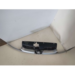MASCHERINA CALANDRA PEUGEOT 206 1998-09 PG07021 CELESTE USATA POS P1B47