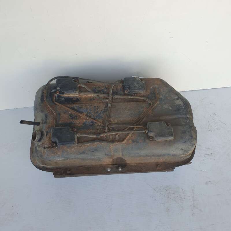 Serbatoio collo di riempimento carburante benzina Suzuki Vitara 4x4 JLX 1990