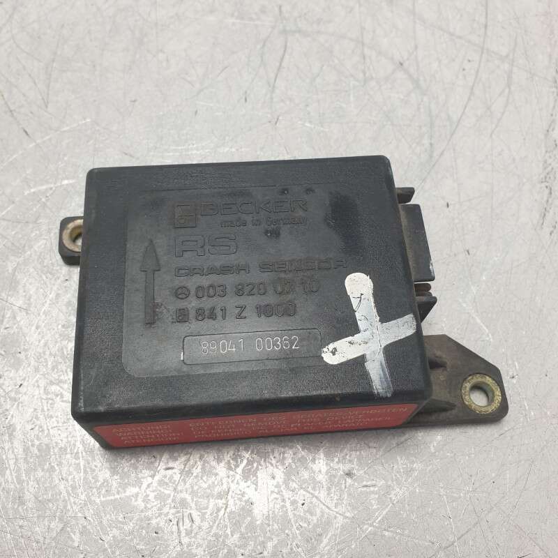 0038200710 centralina ecu airbag Mercedes W124 W126 W201 Becker 8pin