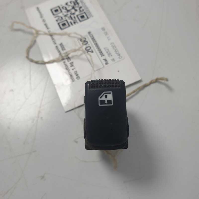 Interruttore pulsante alzavetro post dx Hyundai Getz 1.5g D3EA 2005