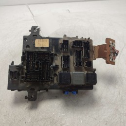 Centralina scatola portafusibili Nissan Terrano II 2.7 TD 1993-05 supporto danneggiato