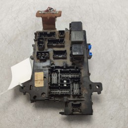 Centralina scatola portafusibili Nissan Terrano II 2.7 TD 1993-05 supporto danneggiato