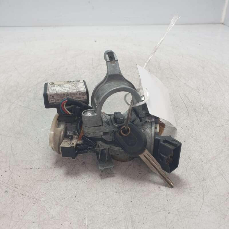 MR329406 blocchetto accensione avviamento Mitsubishi Pajero V60 1999-06 con una chiave dotazione
