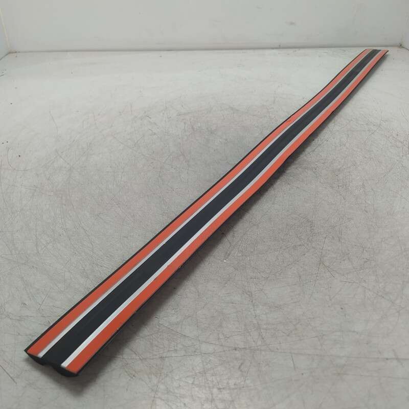 Modanatura finitura esterna portiera Opel Astra F 4P 1991 anteriore destra nera