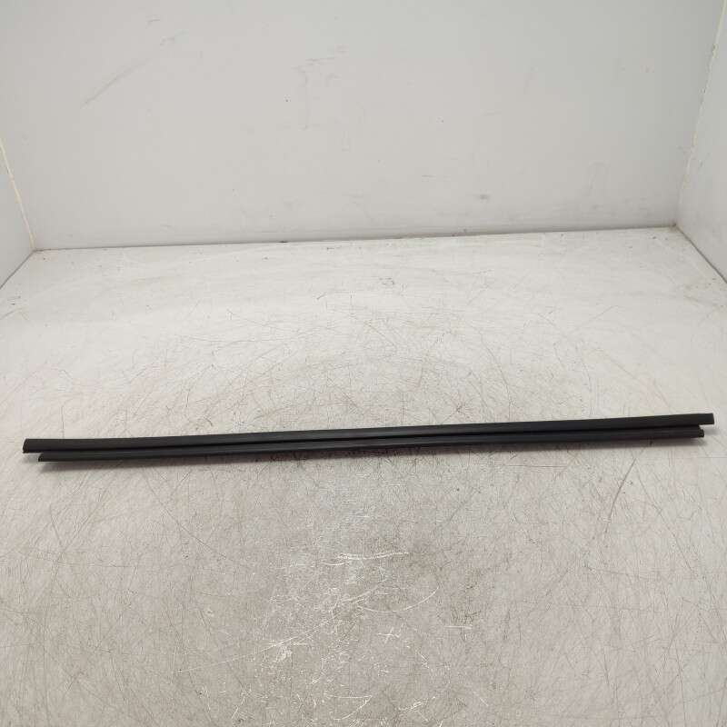 93302515 raschiavetro raschiacqua portiera Fiat Panda 30 45 Super esterno destro interno sinistro 65,3 cm