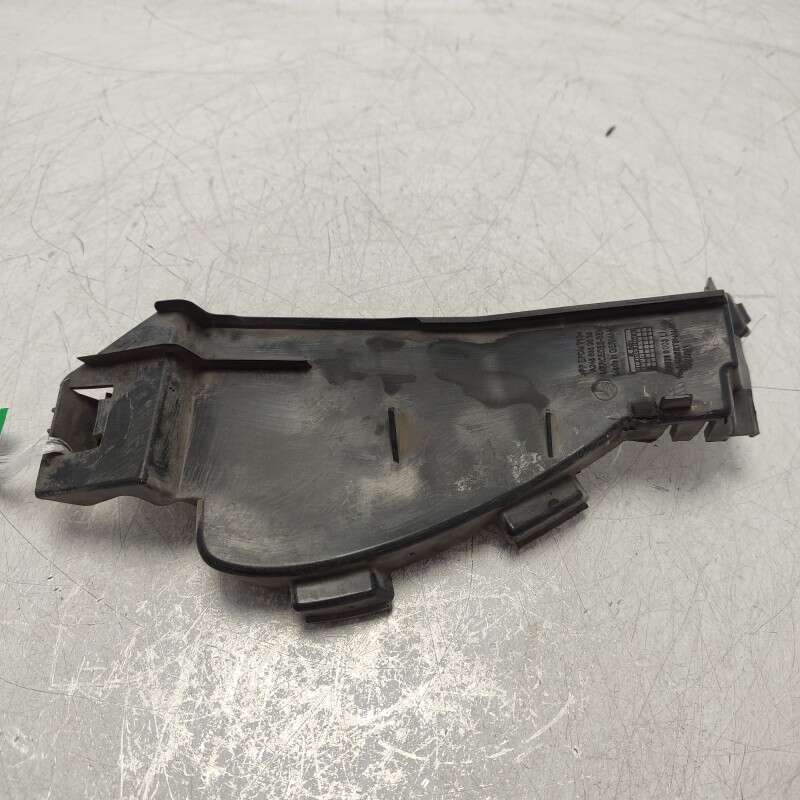 A2468880038 condotto convogliatore aria Mercedes W246 Classe B anteriore sinistro