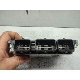 CENTRALINA MOTORE FORD FOCUS 1.6 TDCI BOSCH 0281011701 8YLE 8M51-12A650-LE USATA