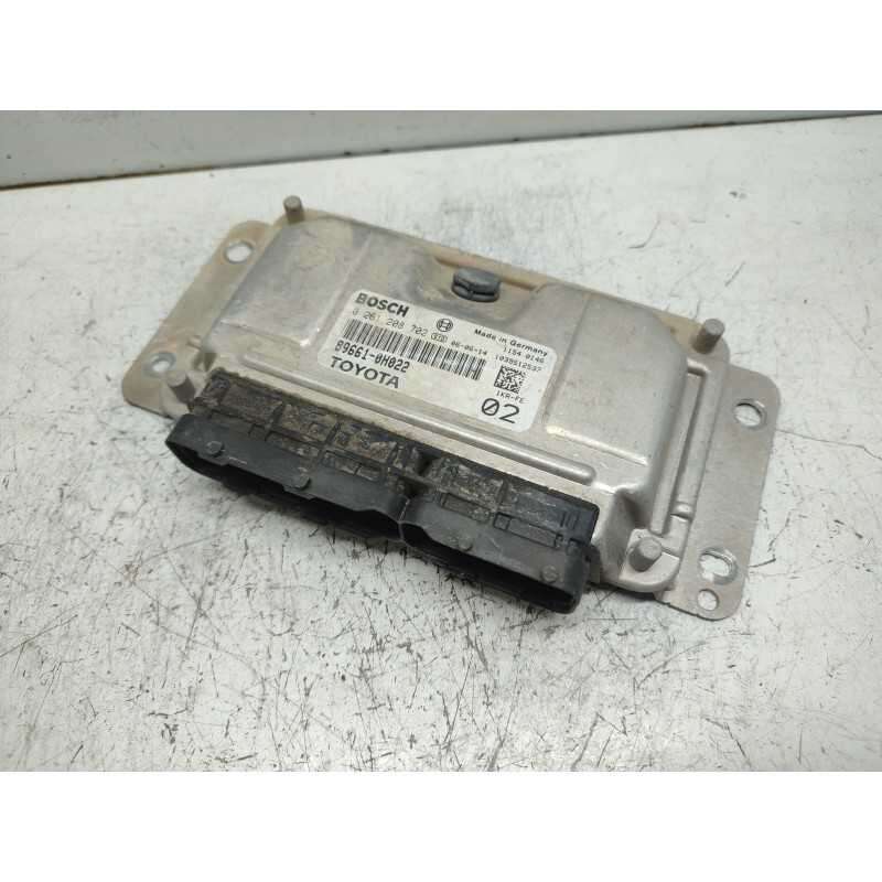 CENTRALINA MOTORE TOYOTA AYGO 1° SERIE 1.0 12V 50KW BOSCH 0261208702 89661-0H022 USATA