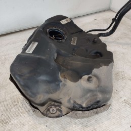 8W0201021CG serbatoio carburante gasolio Audi A4 B9 Avant S-line  2.0 110 KW 2016 DEU