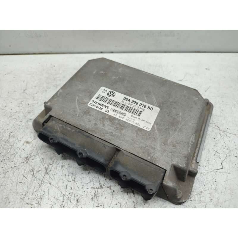 CENTRALINA MOTORE VOLKSWAGEN GOLF IV 4 1.6 BENZINA 2000 SIEMENS 5WP4448 06A906019BQ USATA